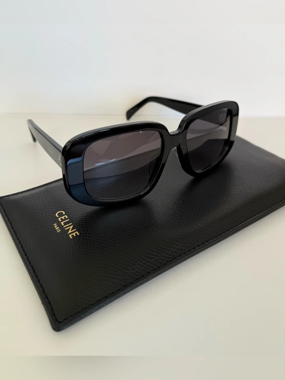 NEW!!! Celine women black sunglasses CL40299U 01B Authentic Retail 480$